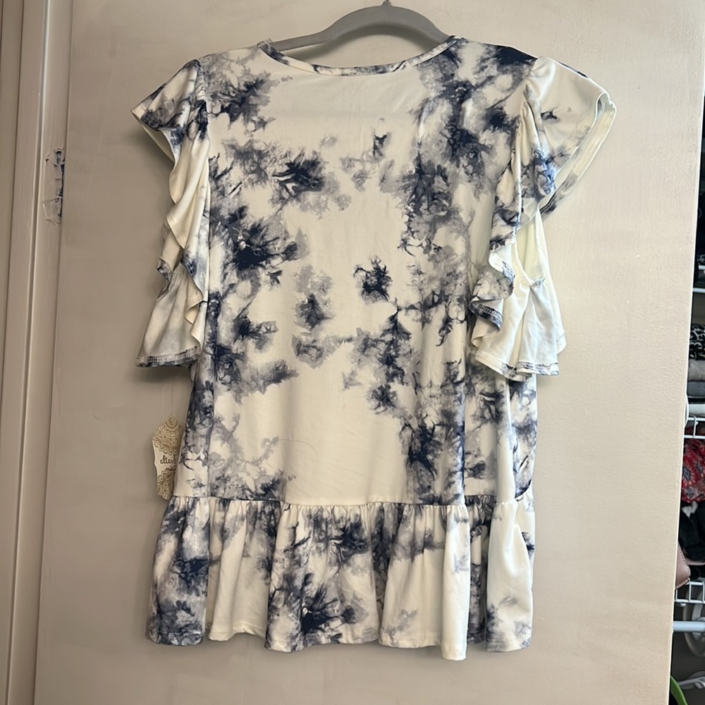 Altar’d State ruffled tee - Picture 3 of 4